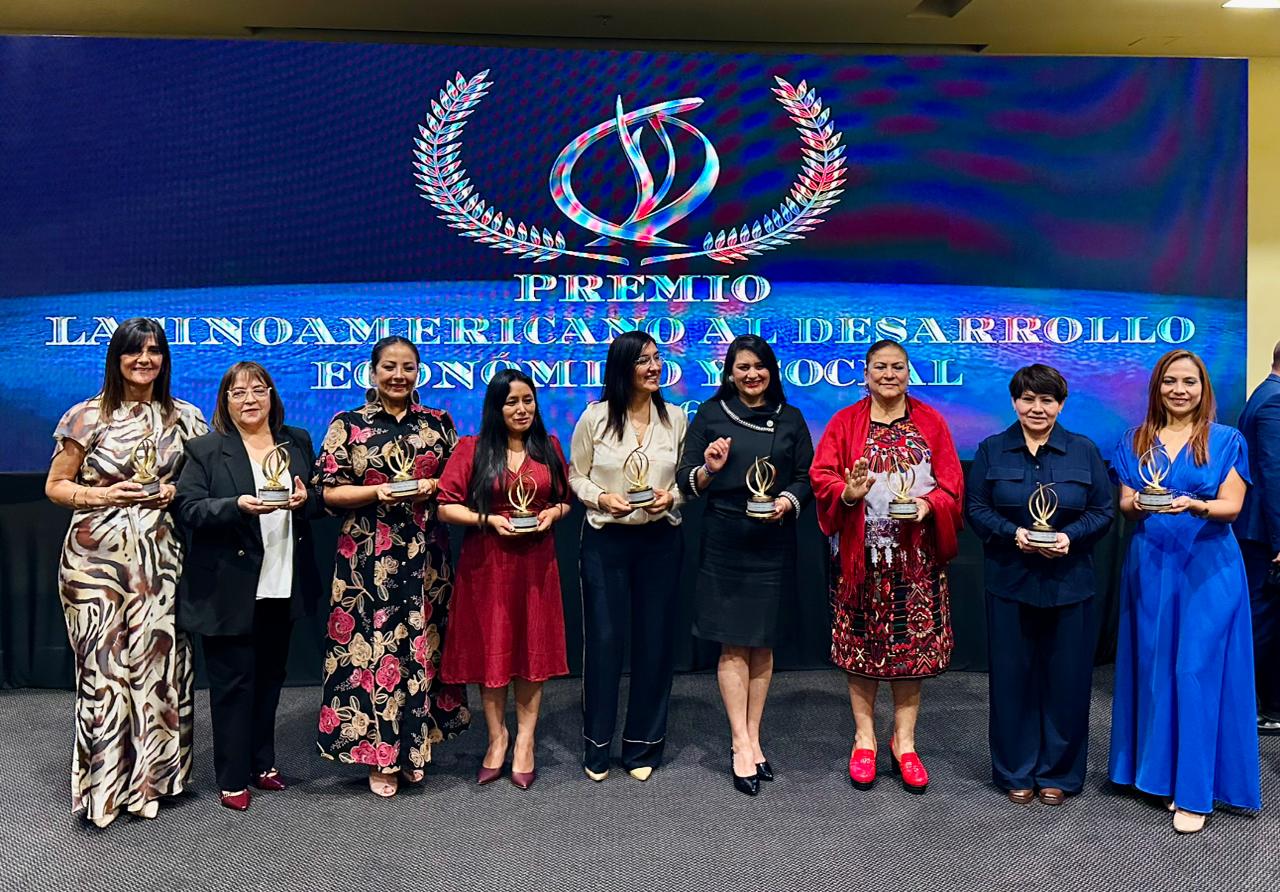Tlalnepantla Recibe Premio Latinoamericano Dif 3