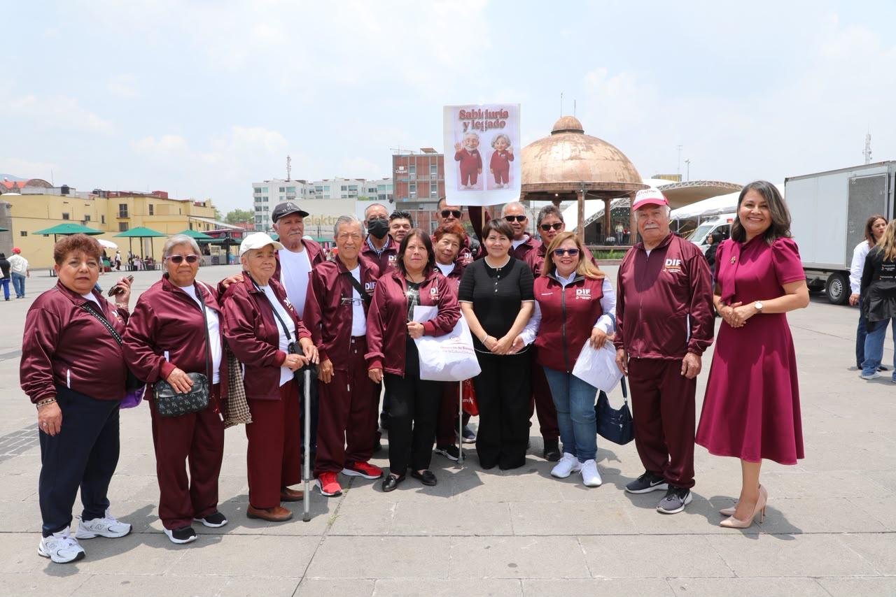Raciel Perez Cruz Entrega Tenis Pants Adultos Mayores Dif Tlalnepantla 11